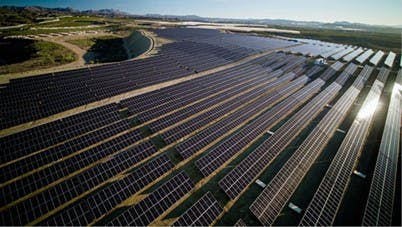 Image of Cosentino Solar Plant HQ.jpg?auto=format%2Ccompress&ixlib=php 3.3 in Cosentino bibehåller sin tvåsiffriga tillväxttakt och investerar 197 miljoner euro under 2022 - Cosentino