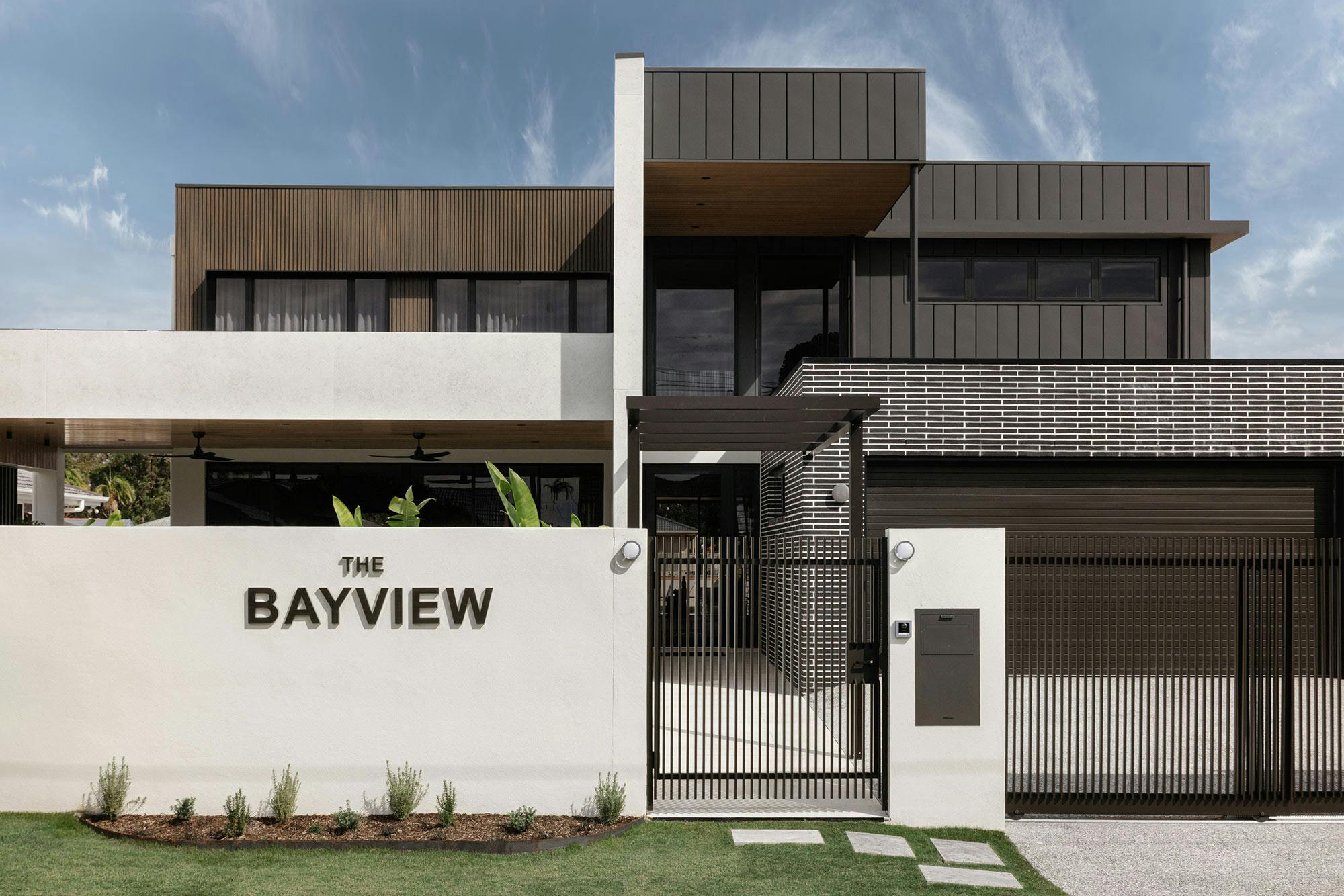 Bayview-house-(18) Image 46 of Bayview house 18.jpg?auto=format%2Ccompress&ixlib=php 3.3 in Fasader - Cosentino