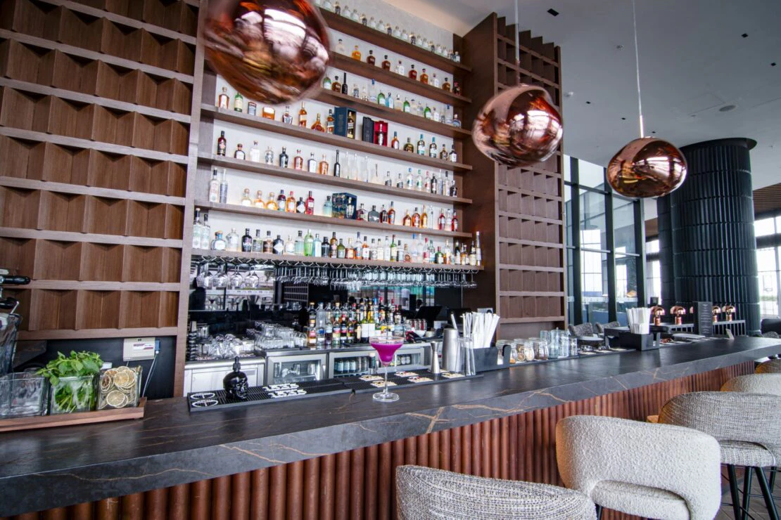 Hotel Wyndham (13) Hotel Wyndham (13)