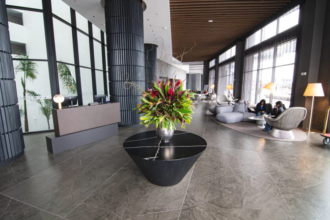 Hotel Wyndham (2) Hotel Wyndham (2)