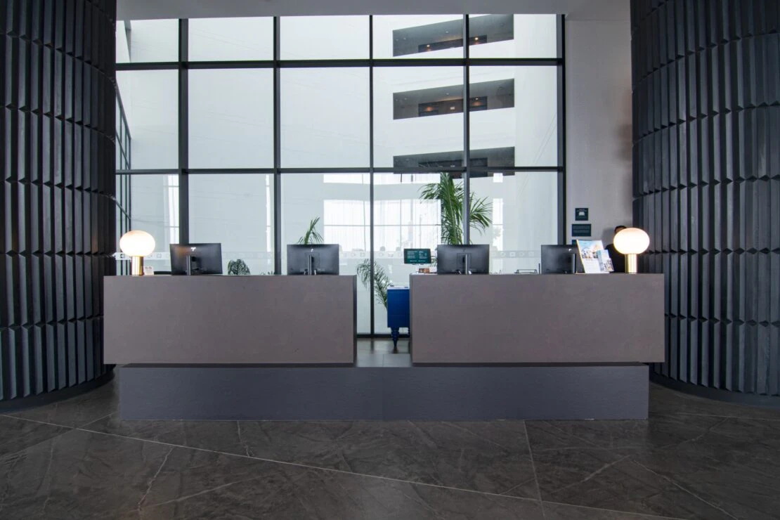 Hotel Wyndham (5) Hotel Wyndham (5)