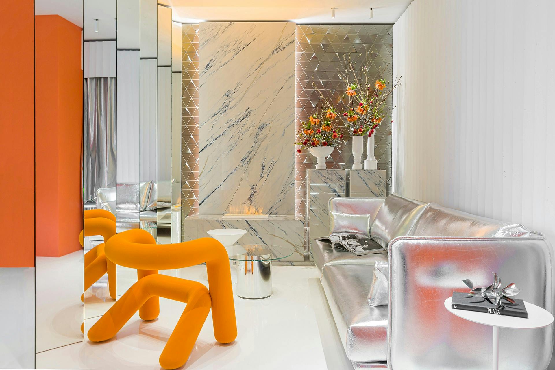 Image of 22. casa decor 2022 espacio sinmas studio salon Bajas1.jpg?auto=format%2Ccompress&ixlib=php 3.3 in Metamorphic, Tom Dixon’s sculptural bathroom featuring Dekton Pietra Kode - Cosentino