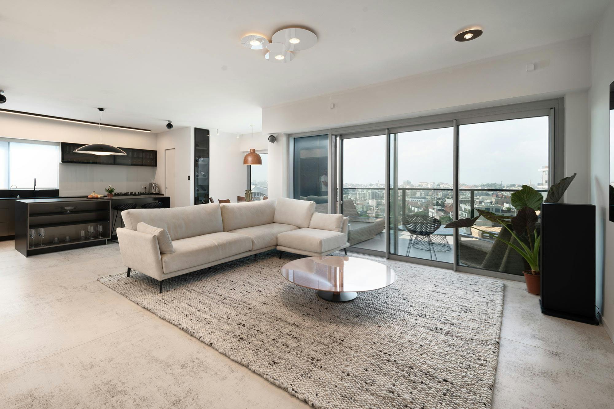 Image of Tel Aviv Apartment SB 6.jpg?auto=format%2Ccompress&ixlib=php 3.3 in Livings Room - Cosentino