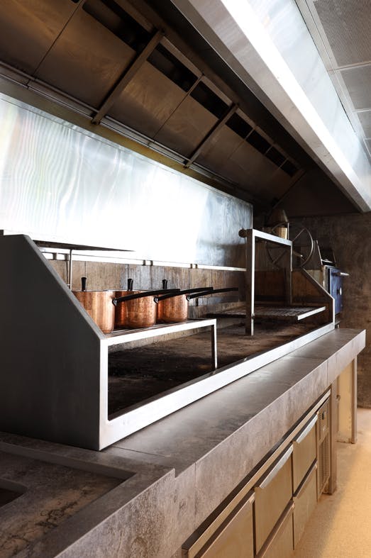 Image number 39 of the current section of Pipo Restaurant With Dekton of Cosentino USA