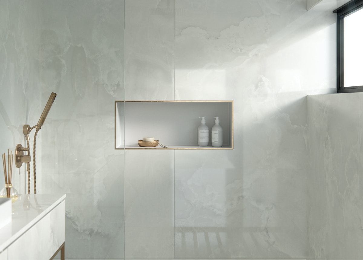 Shower tray flush with floor or raised shower tray Cosentino