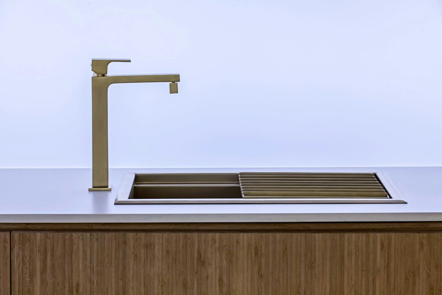 Image number 32 of the current section of Keys to choosing the perfect kitchen tap of Cosentino USA