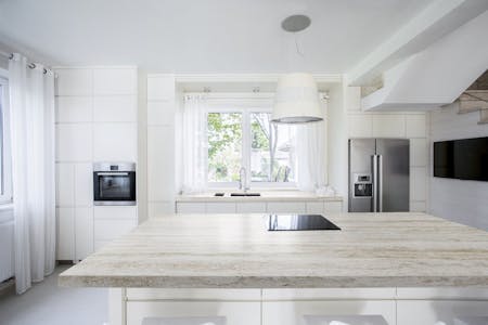 Image number 33 of the current section of Coco + Kelley Kitchen Remodel with Silestone® Lagoon of Cosentino USA