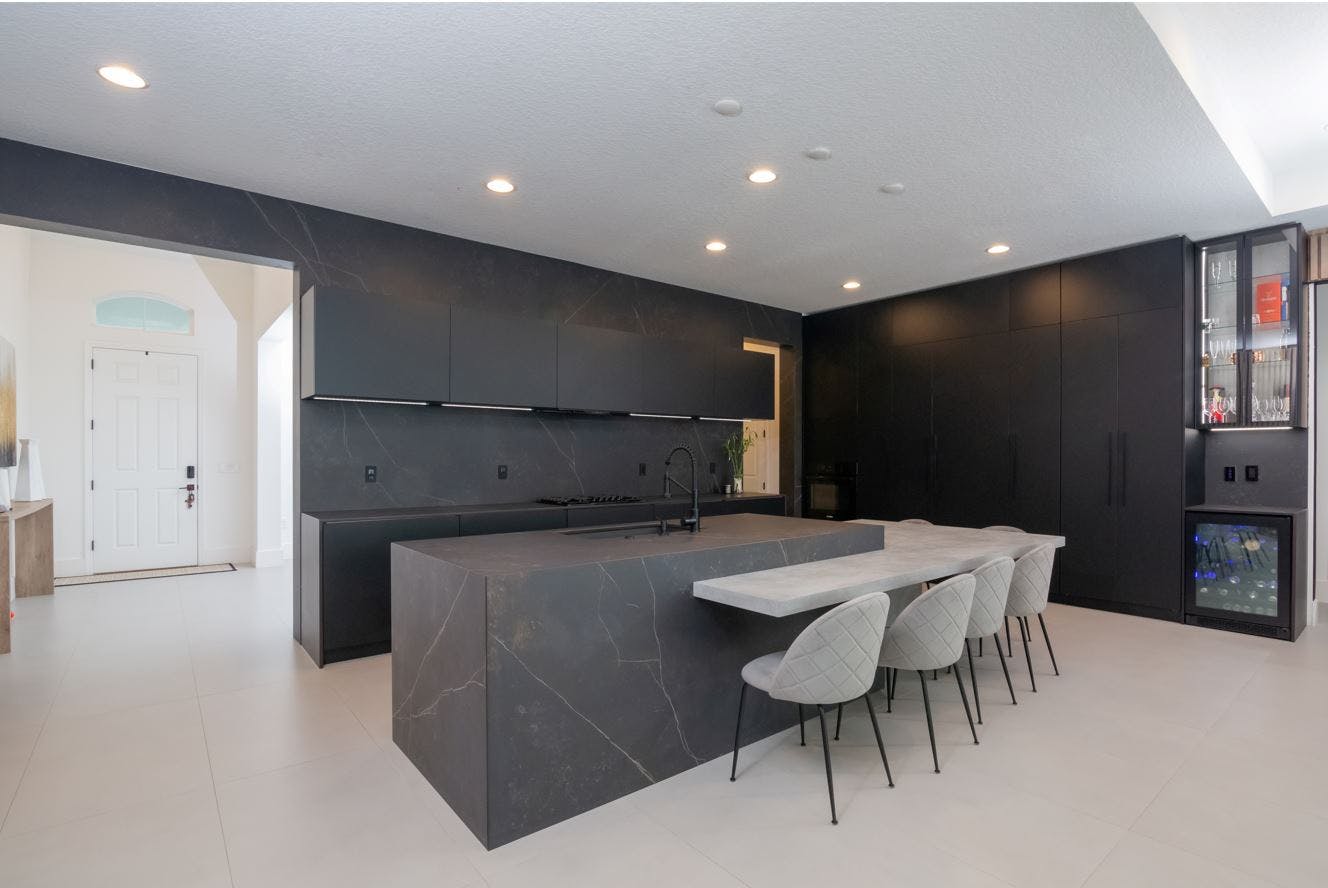Image number 32 of the current section of A dark modern kitchen covered in Dekton of Cosentino USA