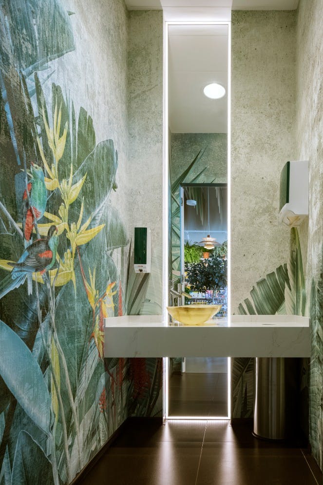 Image number 37 of the current section of Green design in the centre of Warsaw with Silestone of Cosentino USA