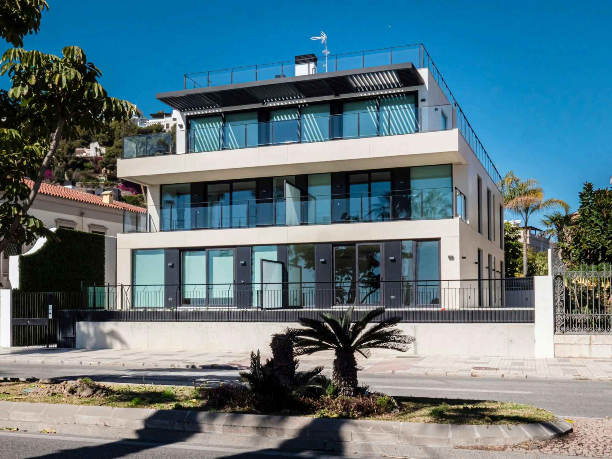 Image number 42 of the current section of Dekton Keranium brings a modern and luxurious look to the façade of this exclusive development in Nerja of Cosentino USA