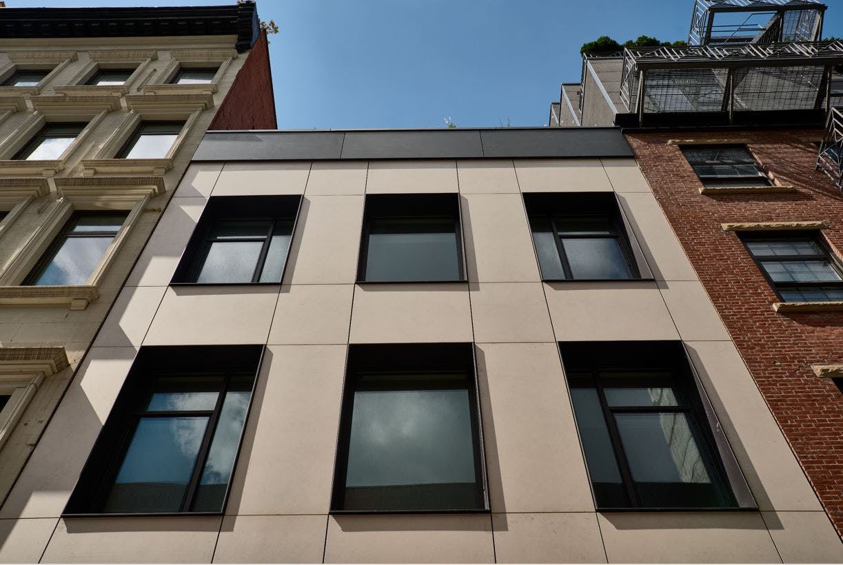 Image number 32 of the current section of Dekton solves complex facade requirements in NYC of Cosentino USA