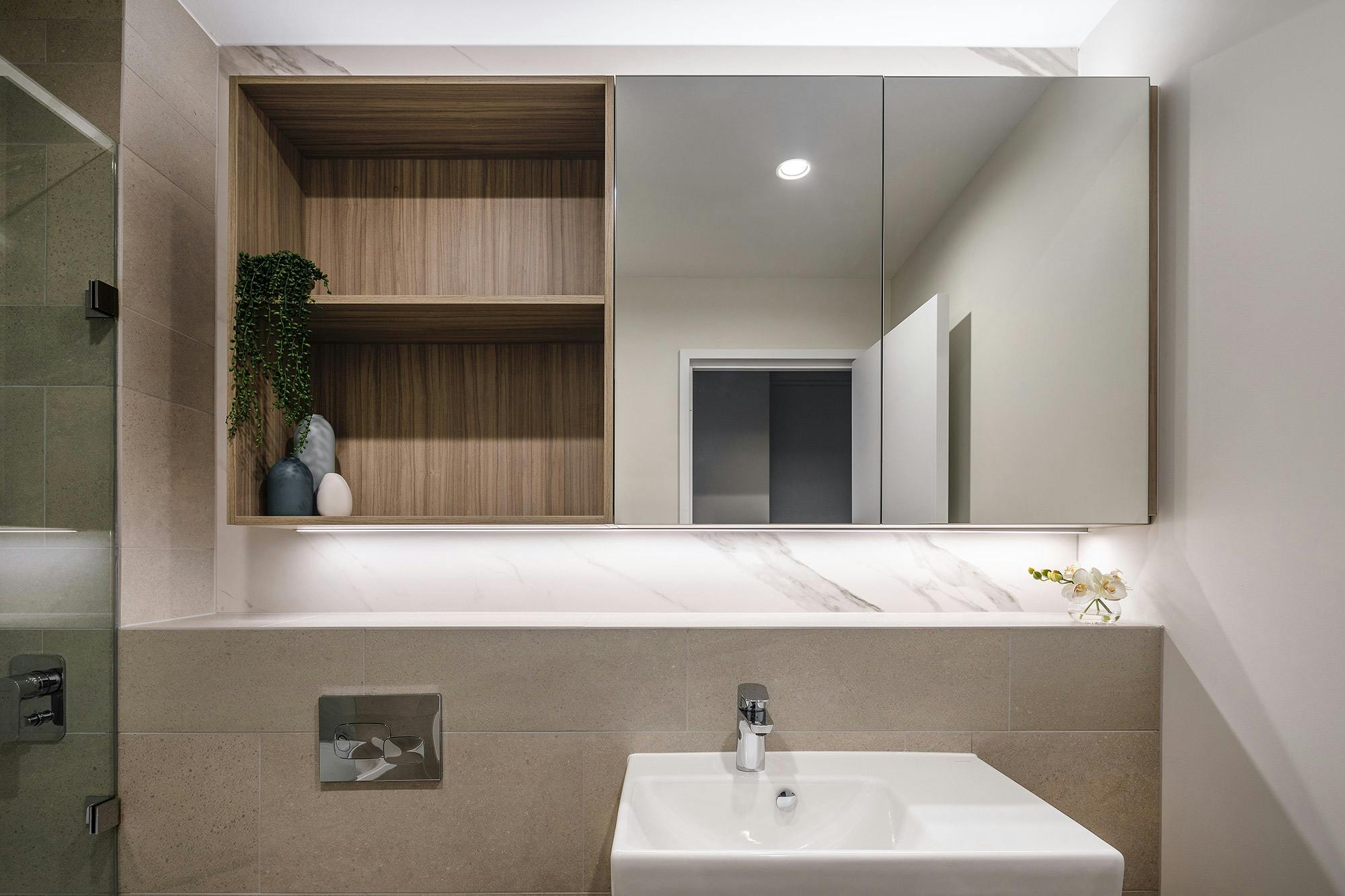 What Is an Ensuite Bathroom? Advantages and Disadvantages