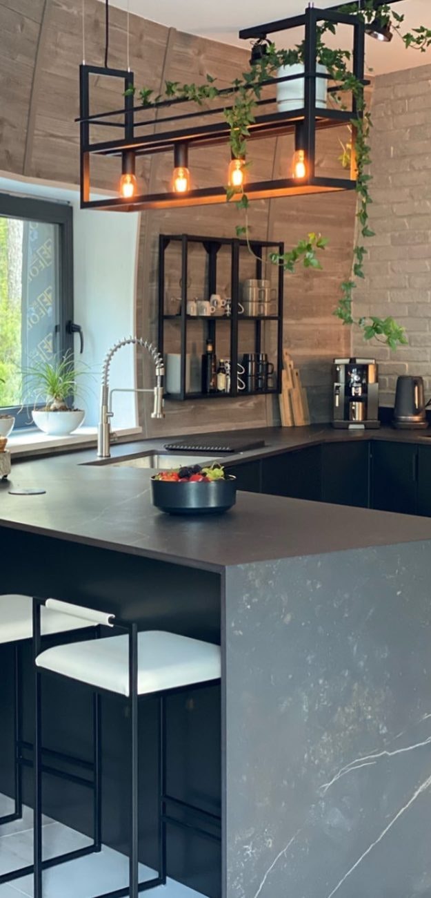 The spheric Dome house: how the kitchen with Dekton Kelya moved into this  unique house - Cosentino USA, image size:625x1300