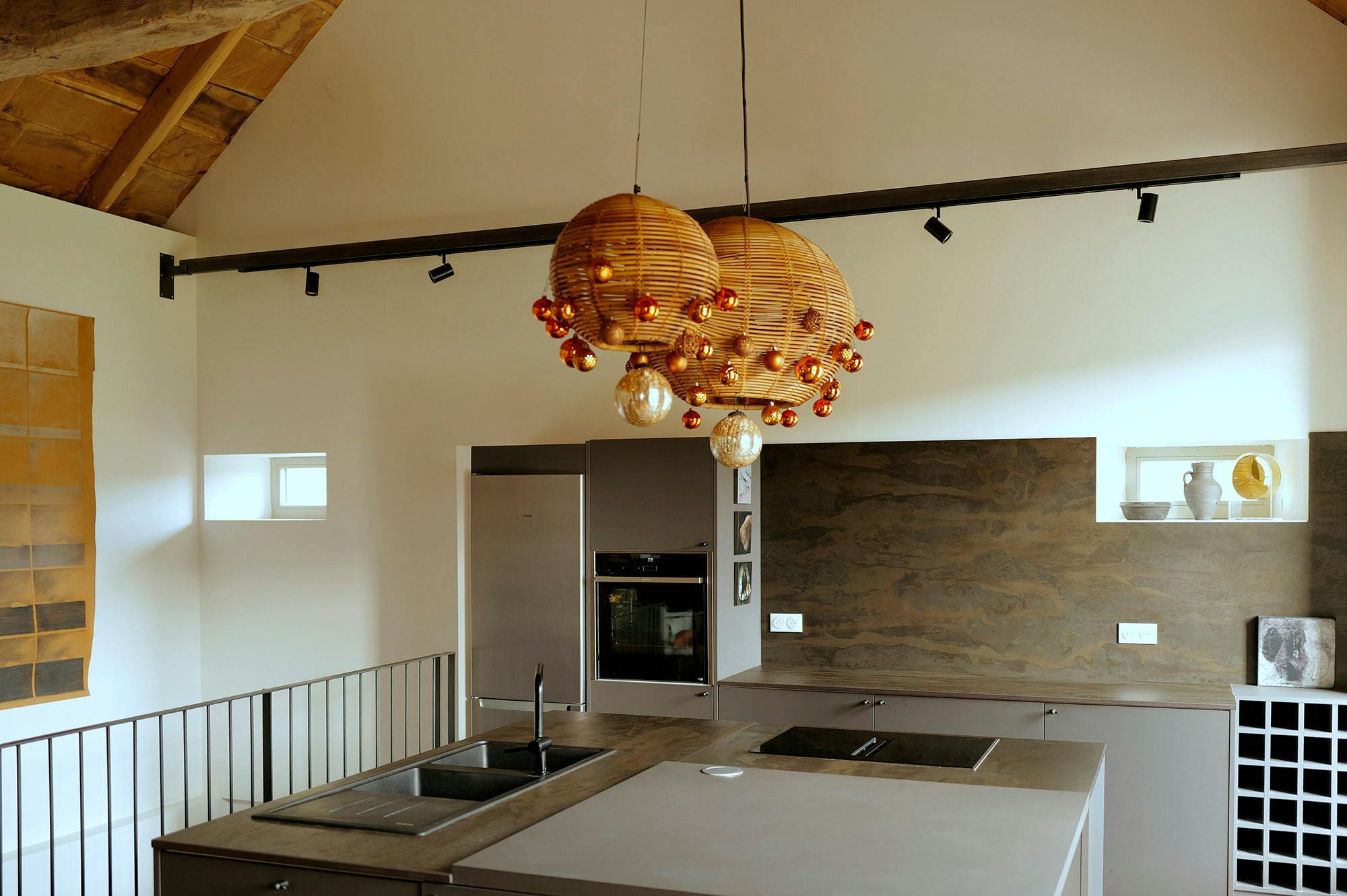 Image number 37 of the current section of A bold and timeless kitchen for a family that loves to cook of Cosentino USA