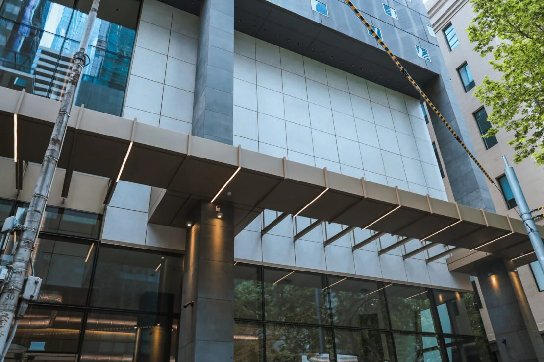 Facade La Trobe Melbourne (1) Facade La Trobe Melbourne (1)