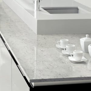 Image 36 of encimera cocina blanca orion.jpg?auto=format%2Ccompress&fit=crop&ixlib=php 3.3 in White Kitchen Countertops - Cosentino