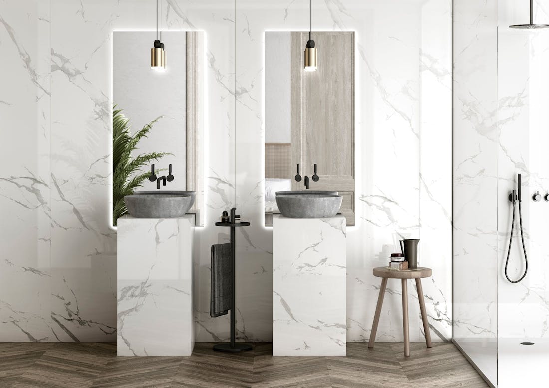 Image 35 of Dekton Bathroom Natura 18.jpg?auto=format%2Ccompress&fit=crop&ixlib=php 3.3 in Five cool design ideas for grey and white bathrooms - Cosentino