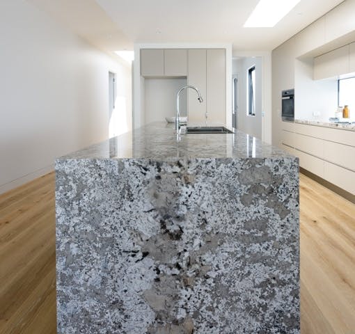 Stain-resistant protected natural stone 