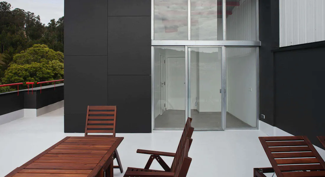 exterior_04_01 Image 41 of exterior 04 01.jpg?auto=format%2Ccompress&fit=crop&ixlib=php 3.3 in Tipos de fachadas ventiladas y materiales - Cosentino