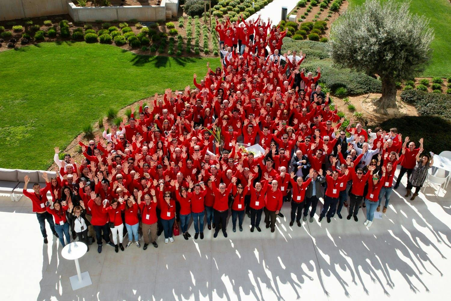 The Cosentino Group brings together its best Spanish and Portuguese clients in Palma de Mallorca - Cosentino Cosentino C100 Iberia foto grupo 2 1 | Cosentino