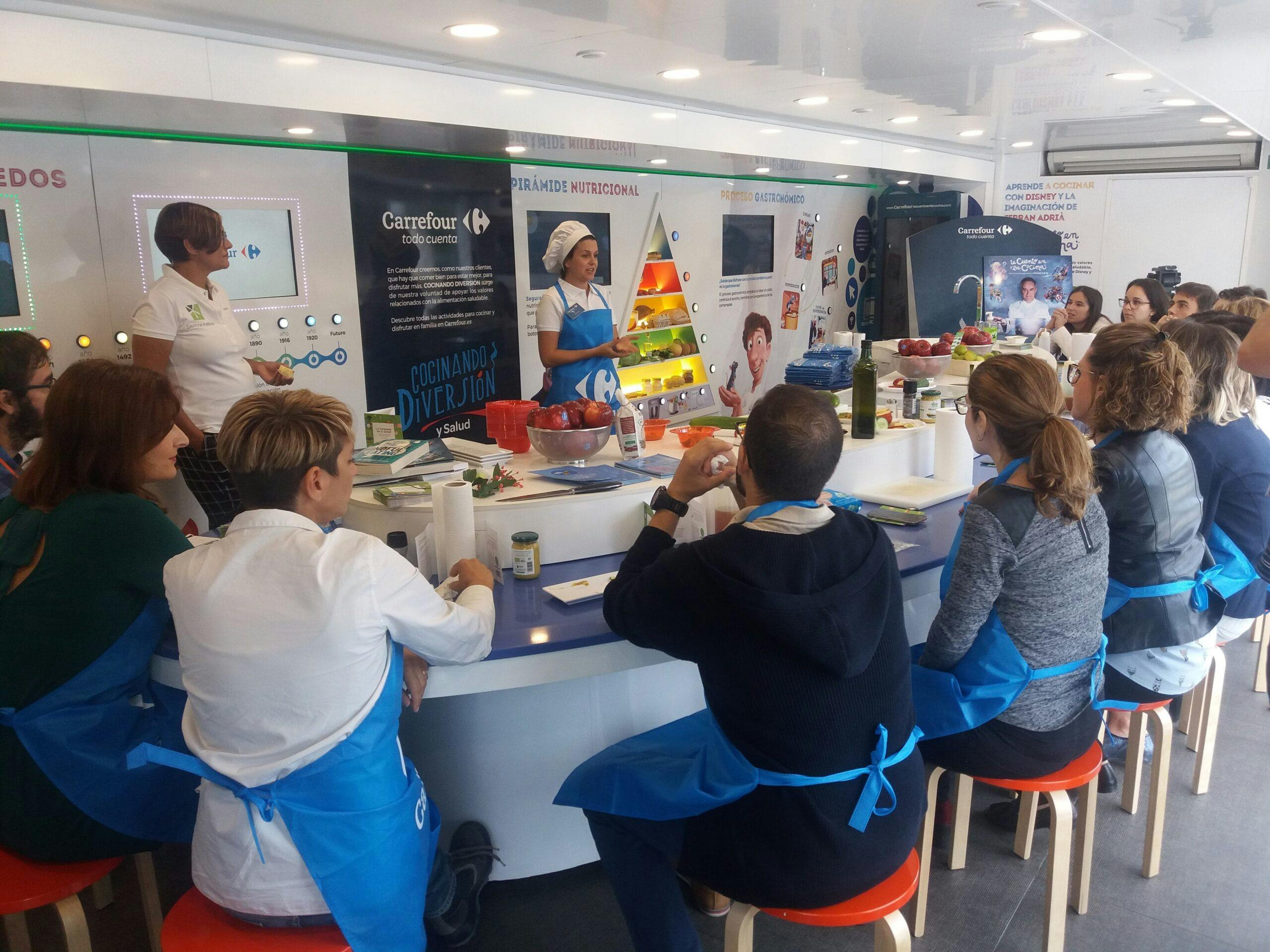 Image 34 of InstitutoSilestone CaravanadelaSalud en Cosentino 5 1 1 scaled in Cosentino promotes good nutrition and food safety - Cosentino