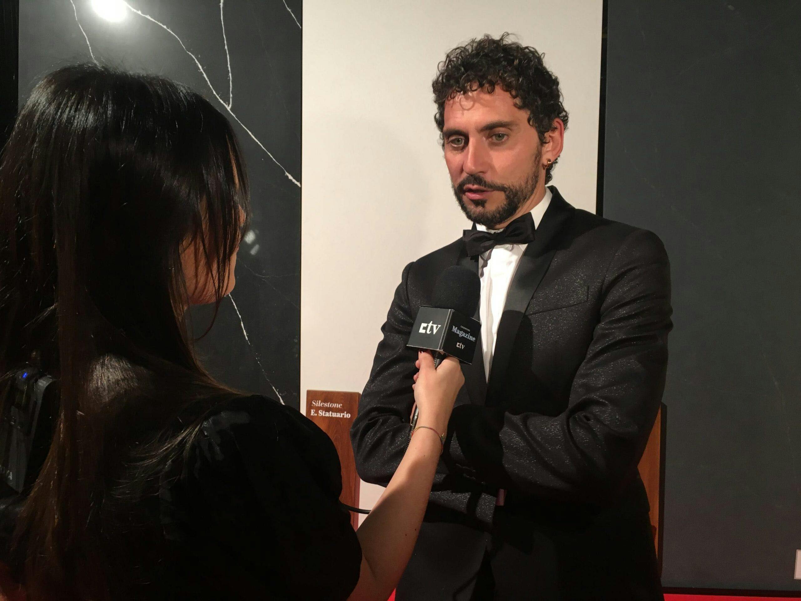 Image of Paco León para TV Cosentino Premios Feroz 2019 1 scaled - Cosentino Image of Paco León para TV Cosentino Premios Feroz 2019 1 scaled in Silestone® and 2019 Feroz Awards - Cosentino