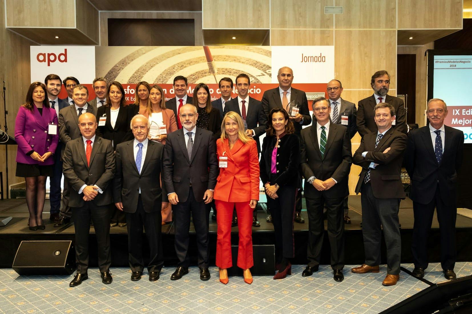Image of foto familia jurado premiados premio modelo negocio Pilar Cosentino 1 - Cosentino Image of foto familia jurado premiados premio modelo negocio Pilar Cosentino 1 in Cosentino Group wins International Prize for Best Business Model 2018 - Cosentino