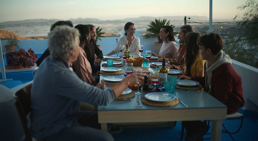 Grupo Personas Historias Sunlit _ web Image 45 of Grupo Personas Historias Sunlit web.jpg?auto=format%2Ccompress&fit=crop&ixlib=php 3.3 in Sunlit Days by Silestone® is here - Cosentino