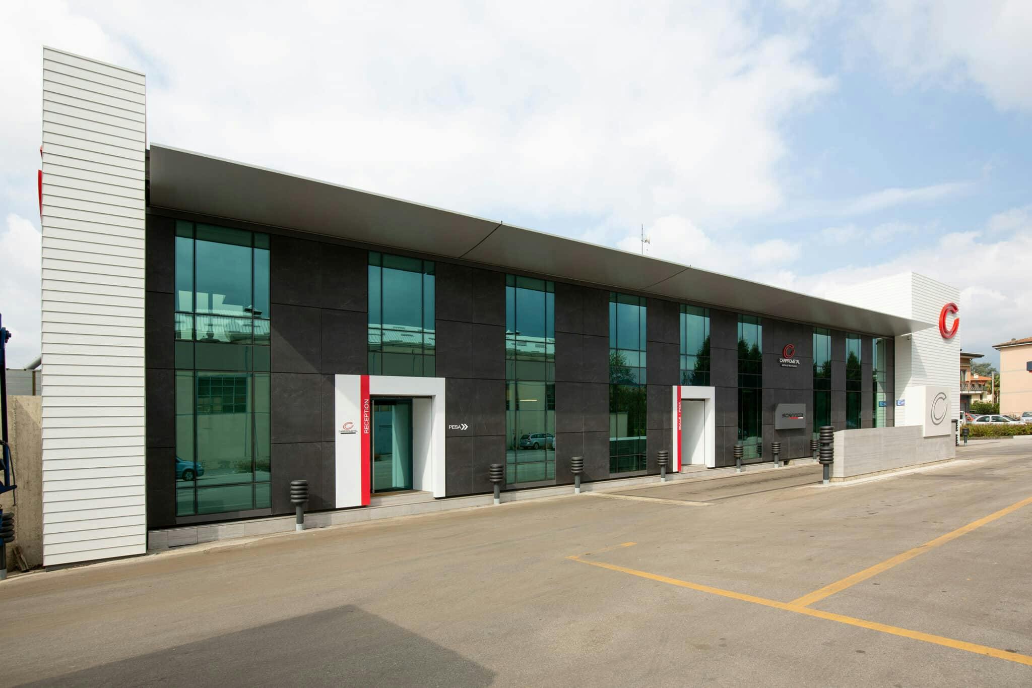 Image 34 of 20210922 121547 16063 scaled 1.jpg?auto=format%2Ccompress&ixlib=php 3.3 in Carprometal building - Cosentino