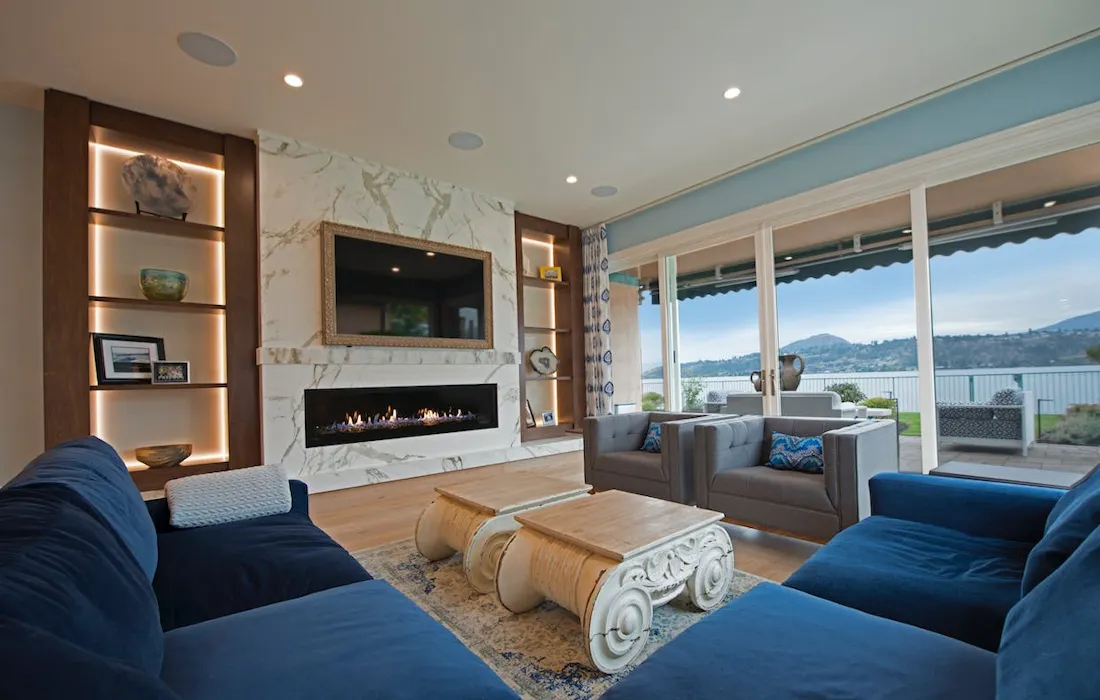 Fireplace cladding by Dekton, Aura colour. © Colin Jewall Image 44 of 6 2.jpg?auto=format%2Ccompress&fit=crop&ixlib=php 3.3 in Achieve a Grandmillennial style in your living room - Cosentino