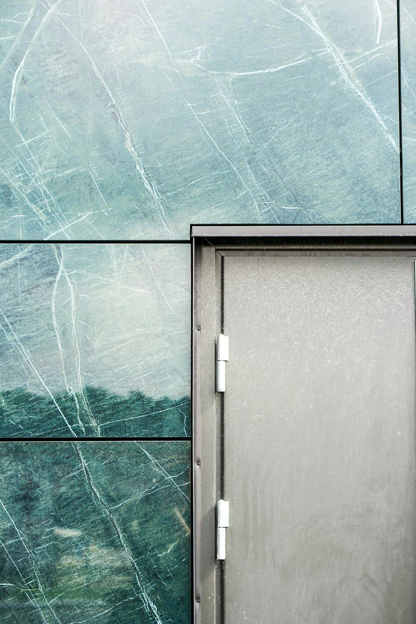 Image 41 of Kalleback Terraser 37.jpg?auto=format%2Ccompress&ixlib=php 3.3 in An iconic building featuring Dekton ID inside and out - Cosentino