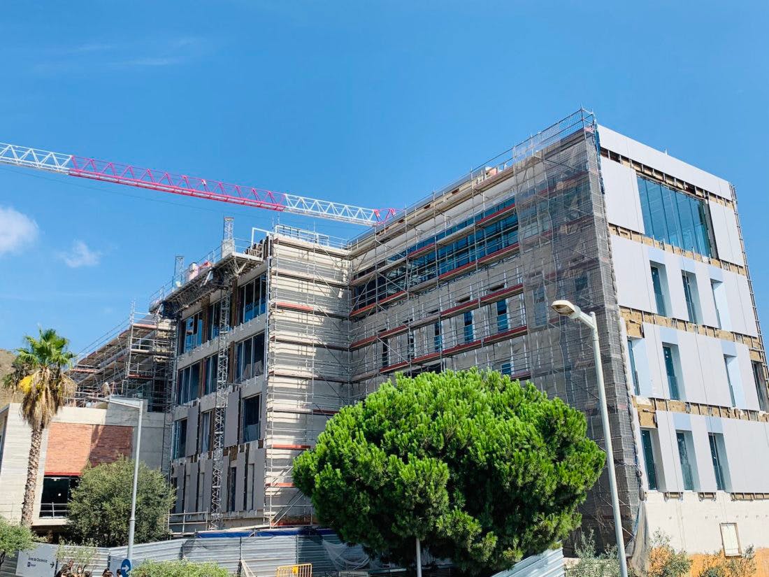 Image 33 of Hospital san juan de dios 1.jpg?auto=format%2Ccompress&ixlib=php 3.3 in Cosentino donates the façade cladding for the first monographic paediatric oncological centre in Spain - Cosentino