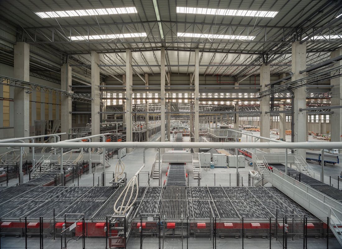 Image 33 of fabrica linea3 Dekton Cosentino low.jpg?auto=format%2Ccompress&fit=crop&ixlib=php 3.3 in Cosentino maintains its double-digit growth rate and invests €197 million in 2022 - Cosentino