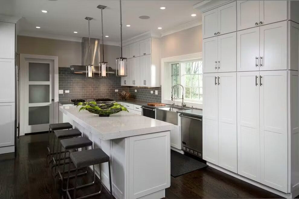7 Tips for Decorating With White Stainless Steel Appliances
