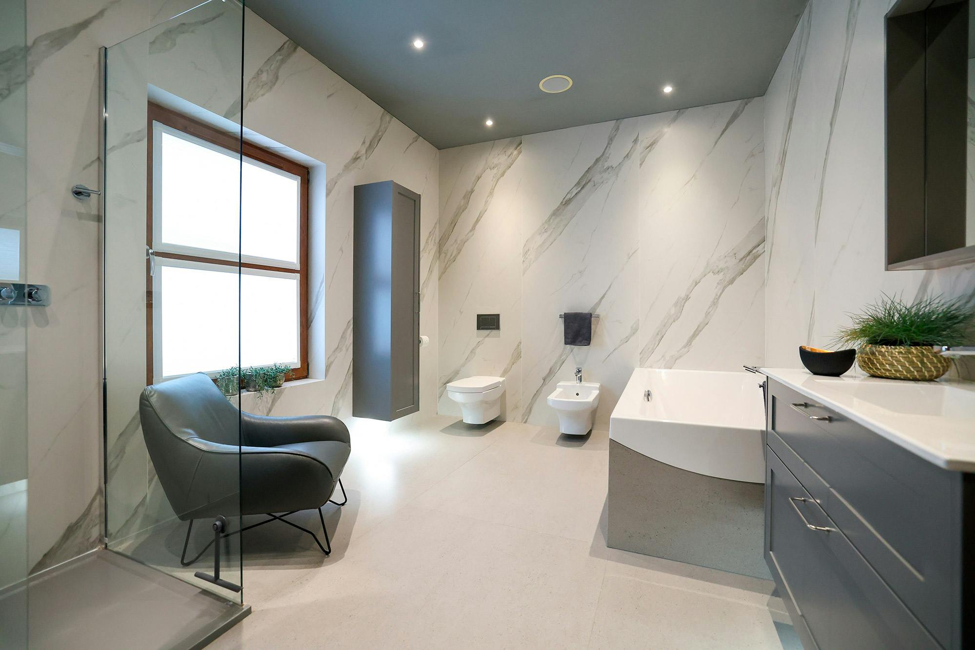 The Best Non-slip Bathroom Flooring Options - Cosentino