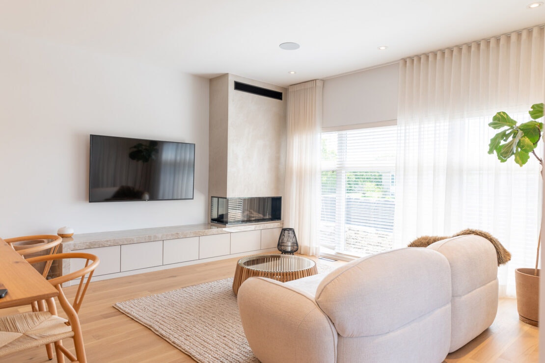 Cite-Helios-18 Cite-Helios-18