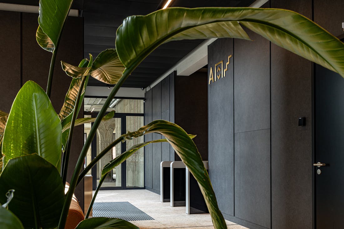 The new, polished image of the New Hanza offices in Riga - Cosentino