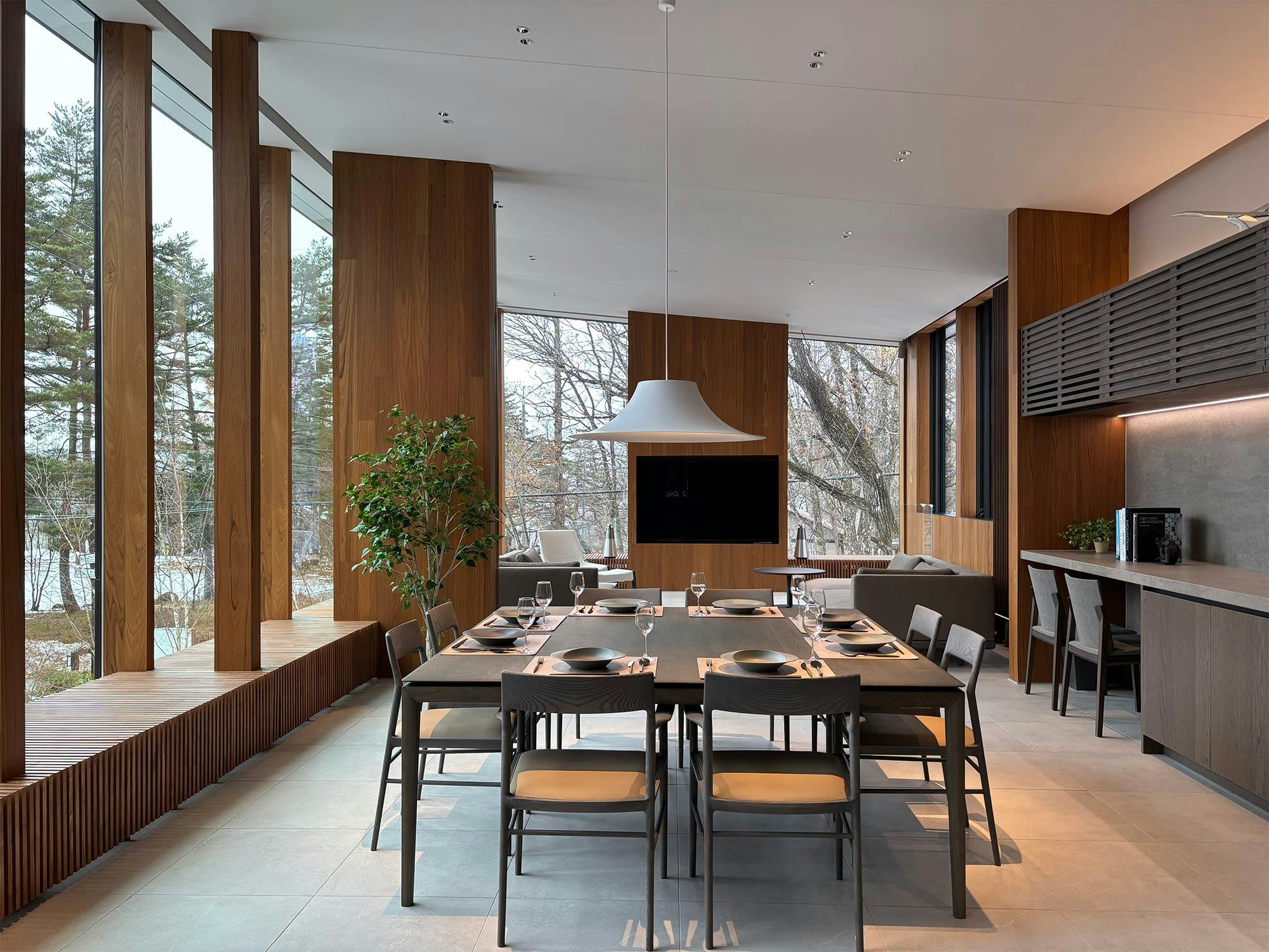 Tomiken-model-house-(14) Image 41 of Tomiken model house 14.jpg?auto=format%2Ccompress&ixlib=php 3.3 in A space surrounded by