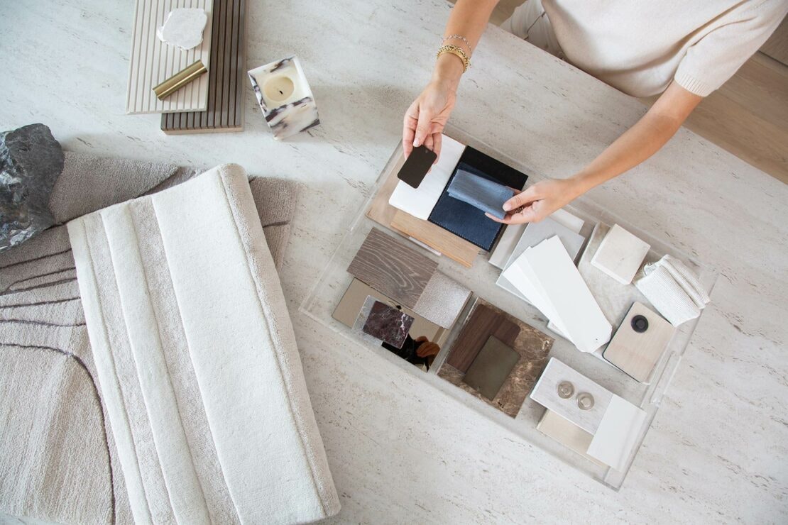 ClaudiaAfshar_Office_MeghanBob_Handheld-2228_HR ClaudiaAfshar_Office_MeghanBob_Handheld-2228_HR