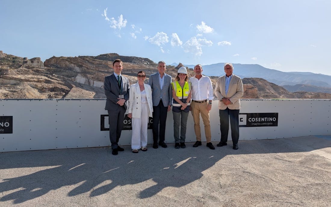 visita_circulo_empresarios_3 Image 41 of visita circulo empresarios 3.jpg?auto=format%2Ccompress&fit=crop&ixlib=php 3.3 in Representatives of the Spanish Parliament Visit Cosentino as Part of the Parliamentary Business Program - Cosentino