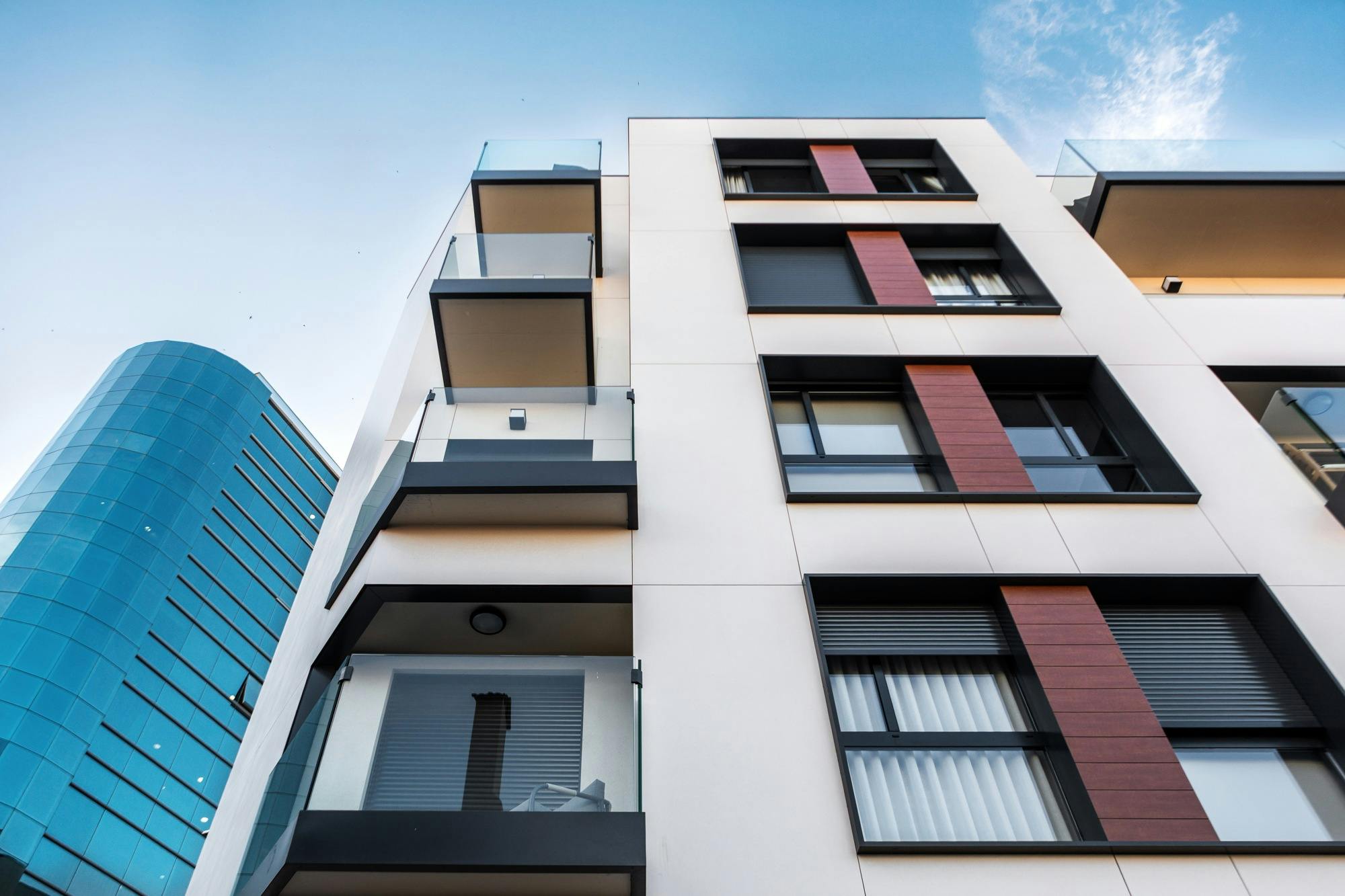 Fachada-Vigo-14 Image 60 of Fachada Vigo 14.jpg?auto=format%2Ccompress&ixlib=php 3.3 in Facades - Cosentino