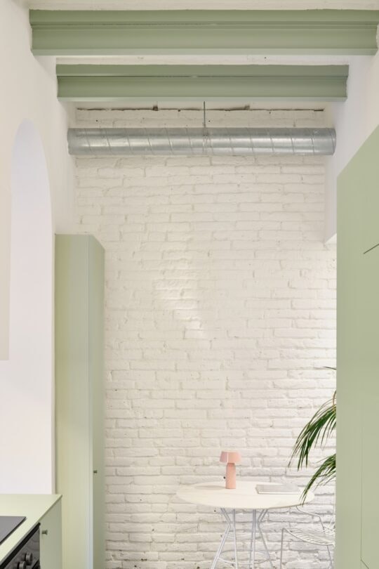 La Dolors (2) La Dolors (2)