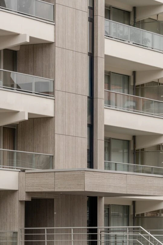 Pilar Shoots - Meeuwenbank HR-18 Pilar Shoots - Meeuwenbank HR-18