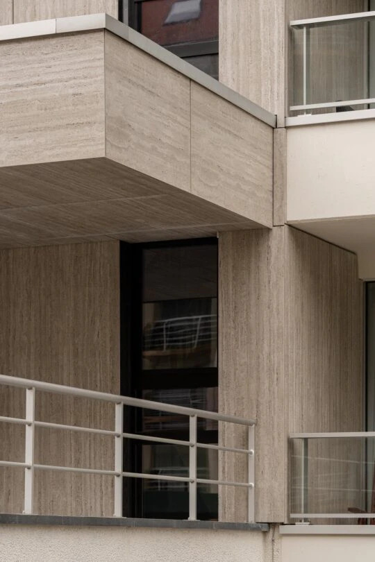 Pilar Shoots - Meeuwenbank HR-22 Pilar Shoots - Meeuwenbank HR-22