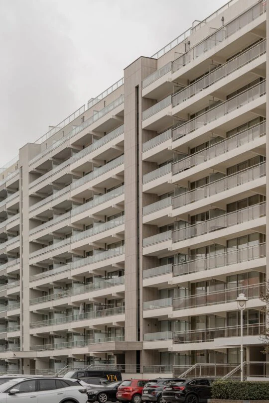 Pilar Shoots - Meeuwenbank HR-25 Pilar Shoots - Meeuwenbank HR-25